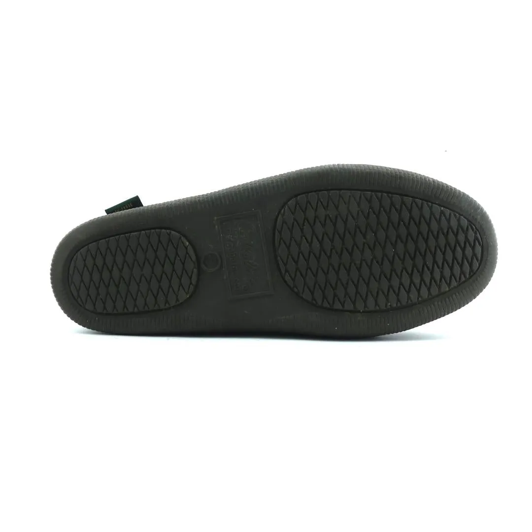 CABELA'S . Toe Box Casual Shoes