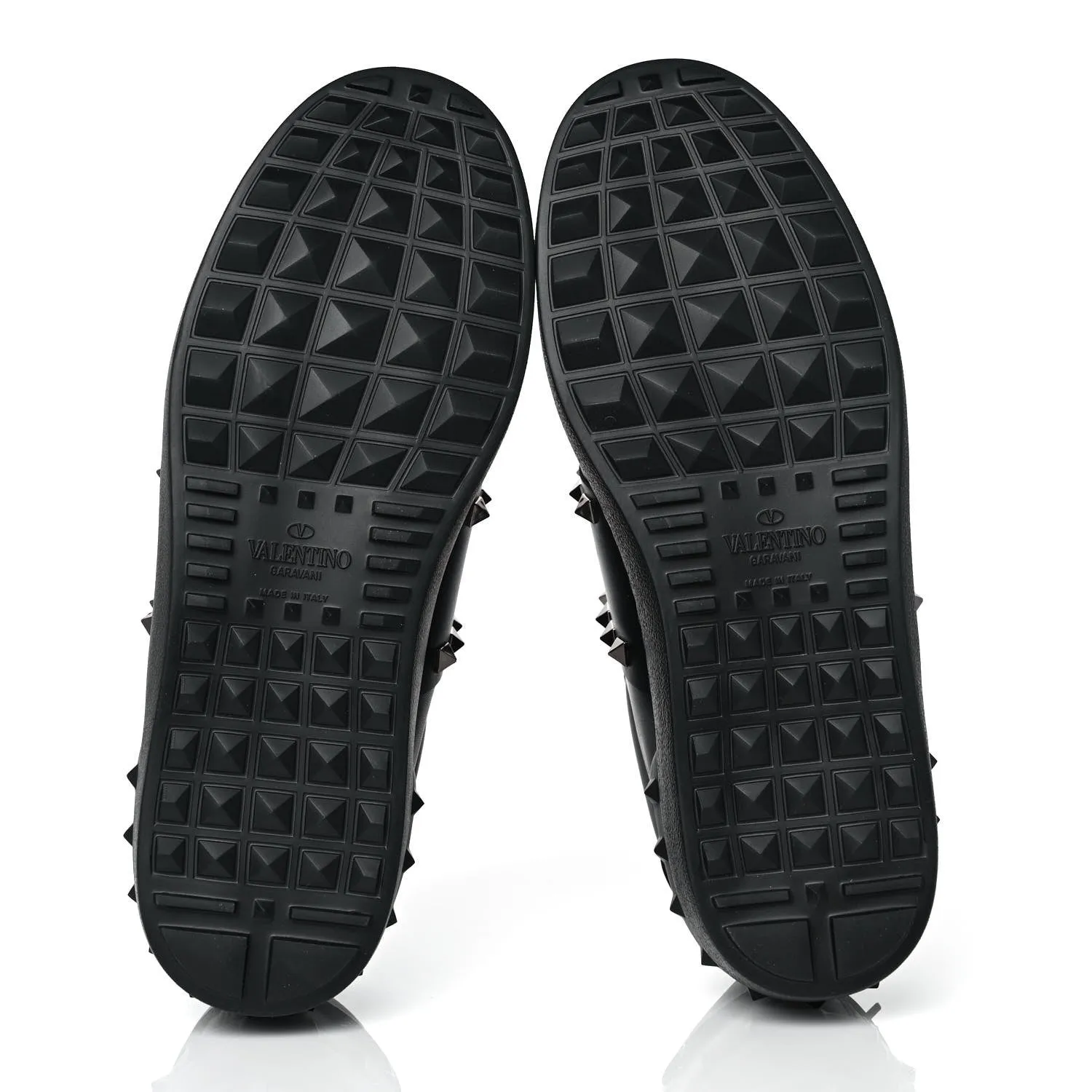 Valentino Garavani Women's Pyramid Detailed Sneakers Vince Sneakers Sale