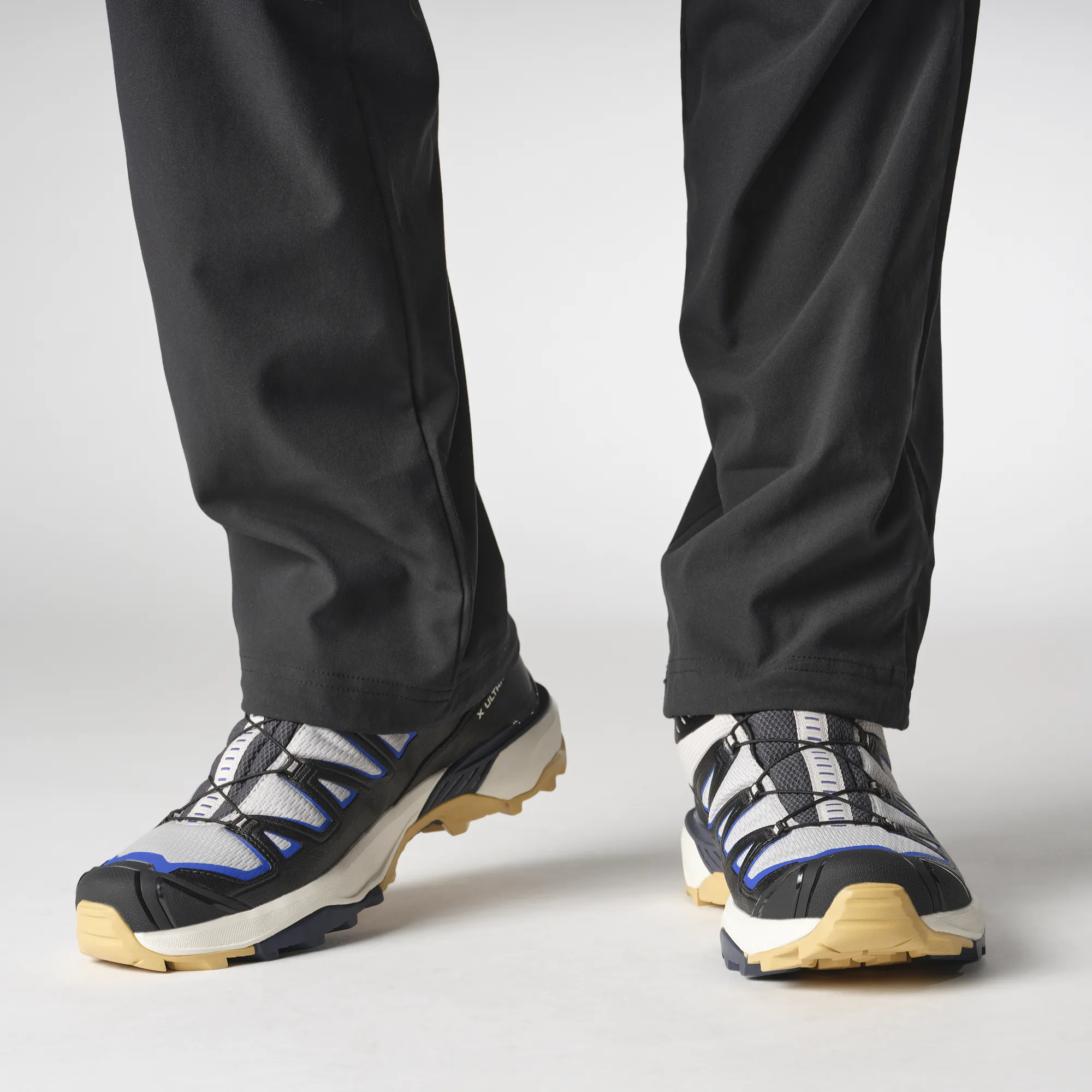 Hiking Shoes Vietnam X ULTRA 360 EDGE GTX Men Hiking Shoes Gray Violet / Black / Surf The Web