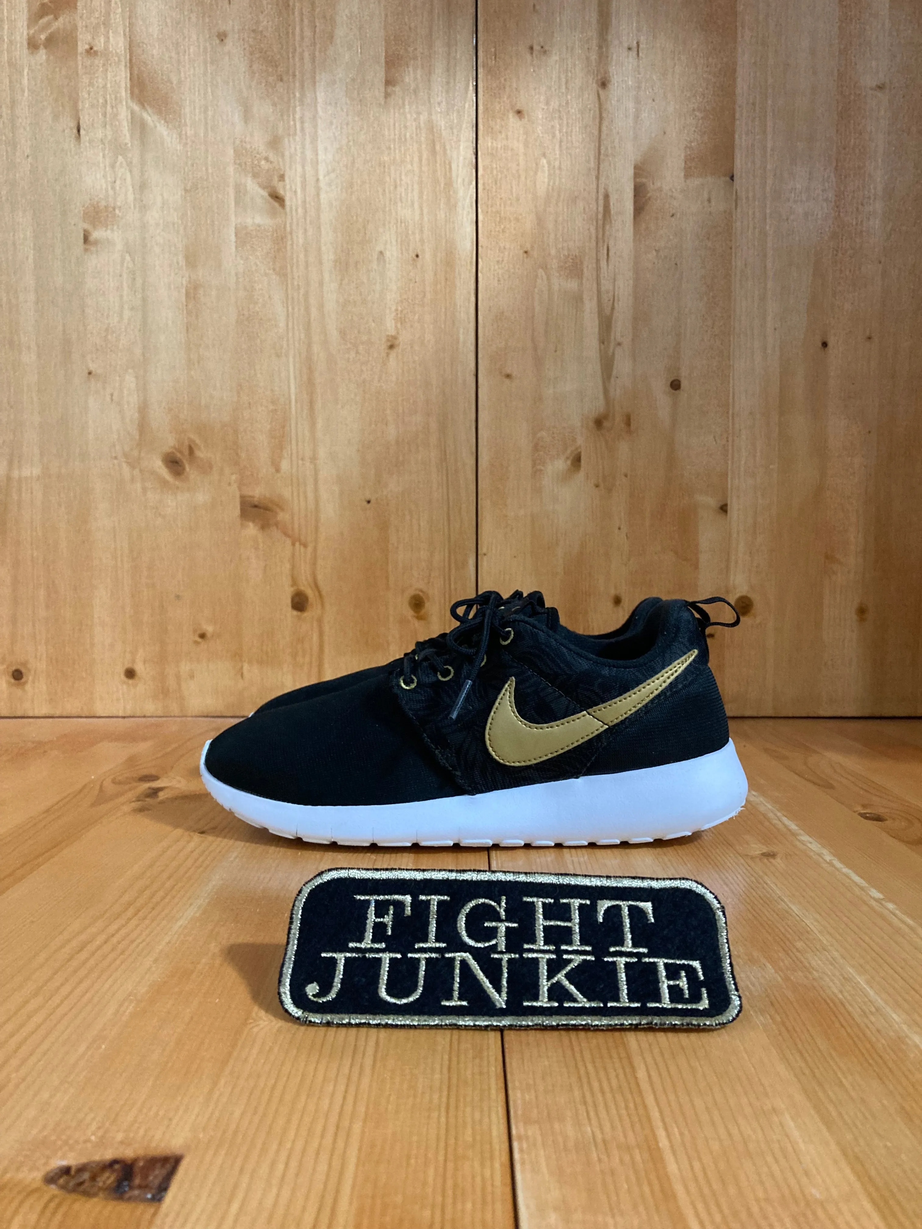 NIKE ROSHE ONE Youth Size 6Y Running Training Shoes Sneakers Black & White Asics Shoe