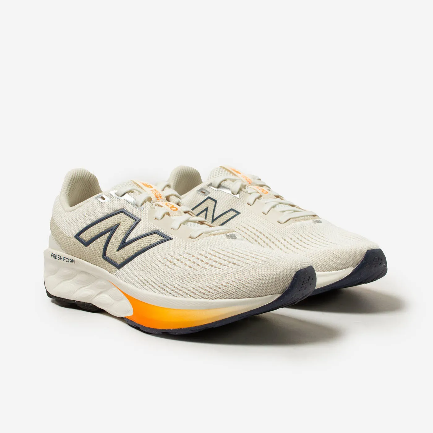 Ultralight Trail Running Shoes New Balance - Woman 520 - Sea Salt Orange