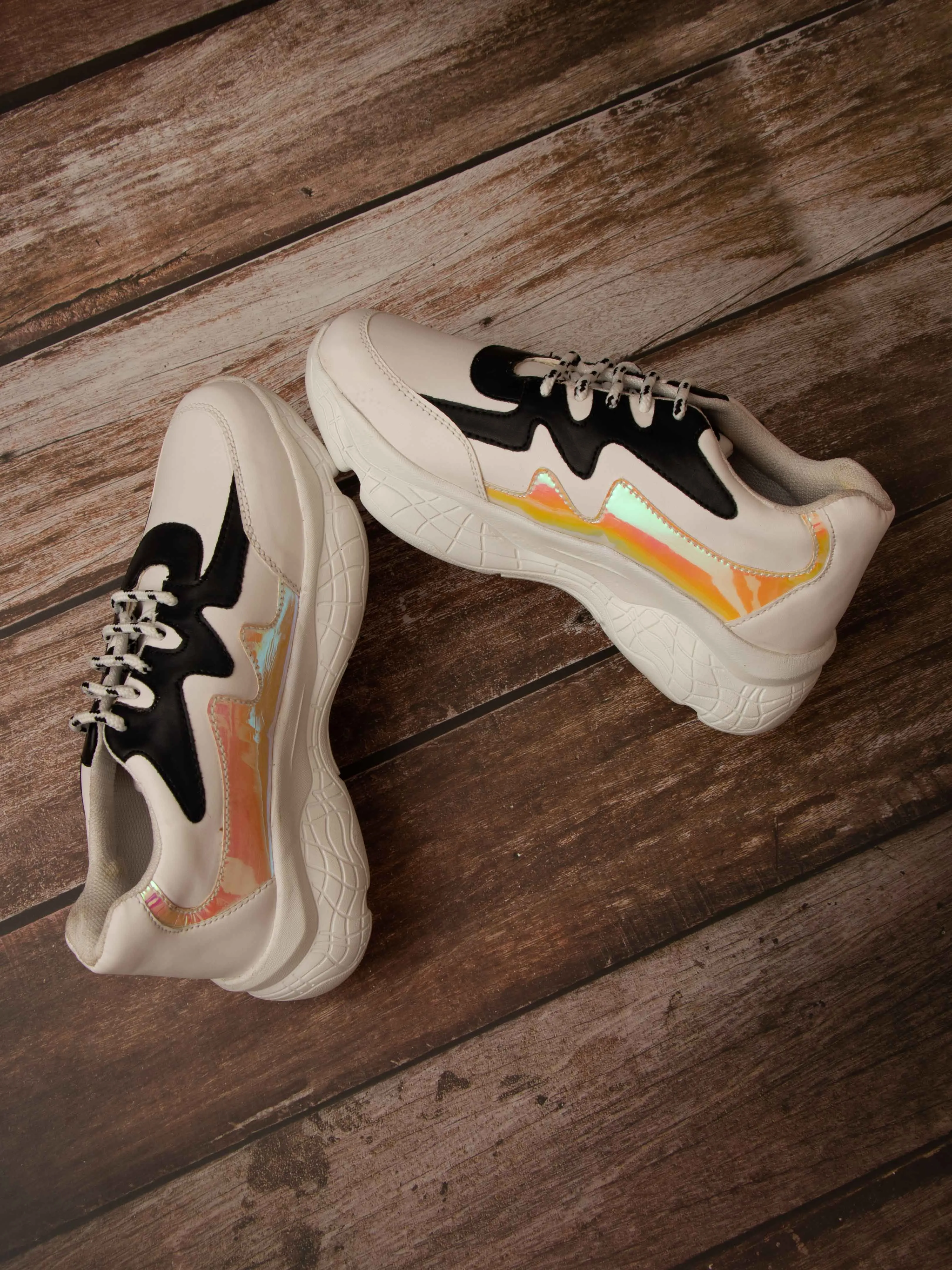 Pastel Sneakers White Black & Chrome Thunder Casual Sneaker