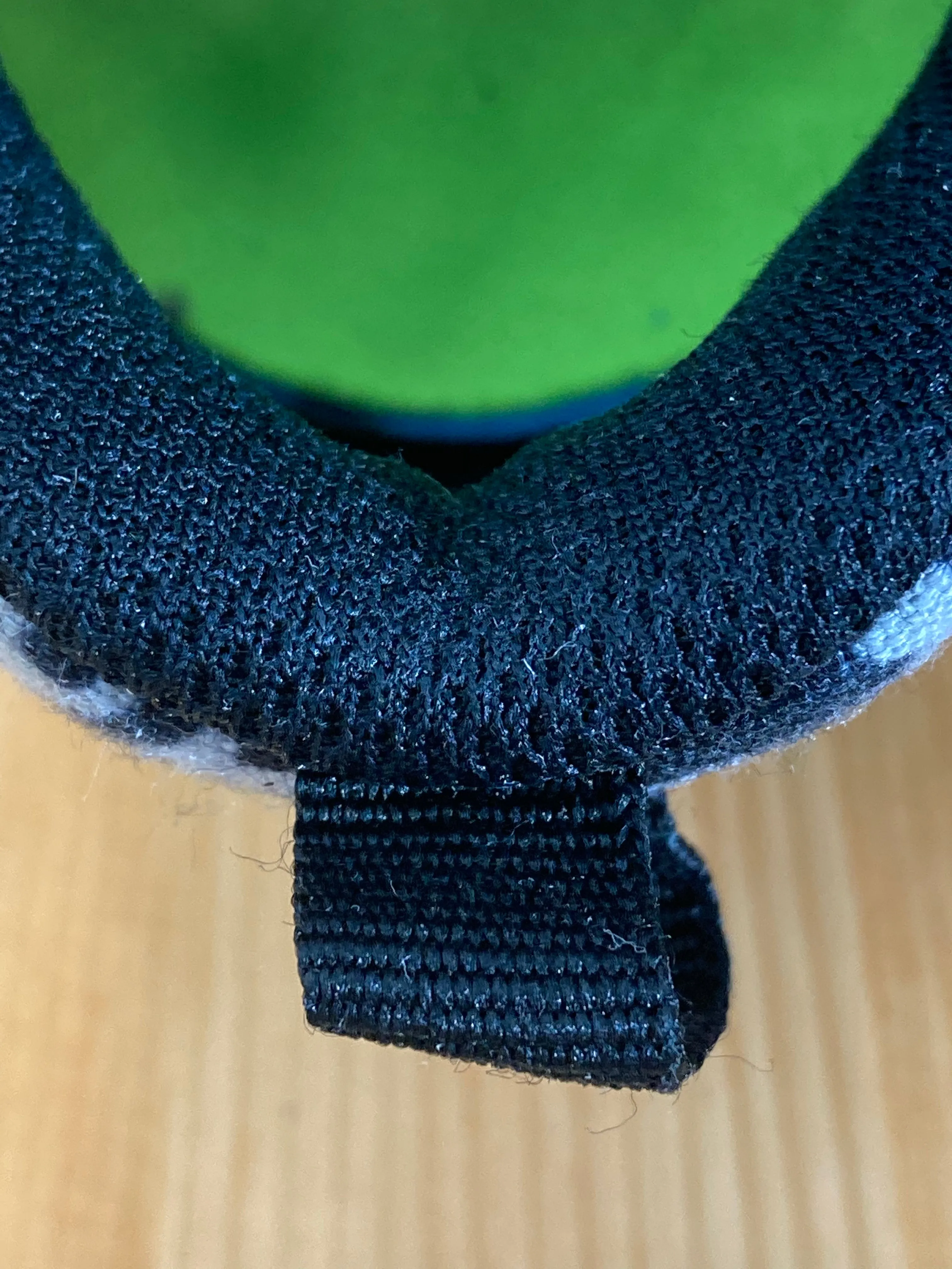 Asics Shoes Kayano 19 NIKE ROSHE RUN PRINT Youth Size 7 Shoes Sneakers 677782-005