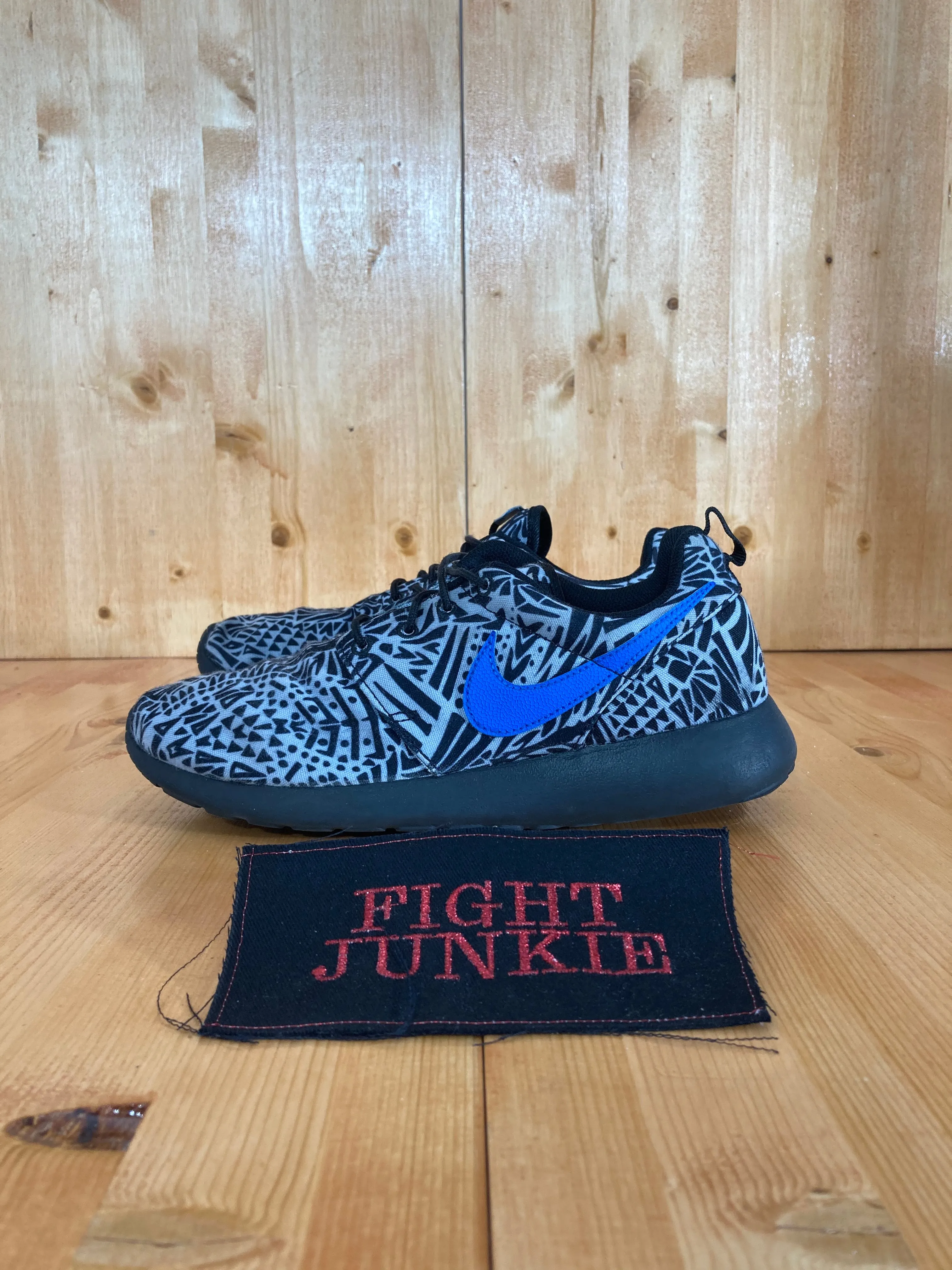 NIKE ROSHE RUN PRINT Youth Size 7 Shoes Sneakers 677782-005 Asics Gel Foundation 8 D Running Shoe
