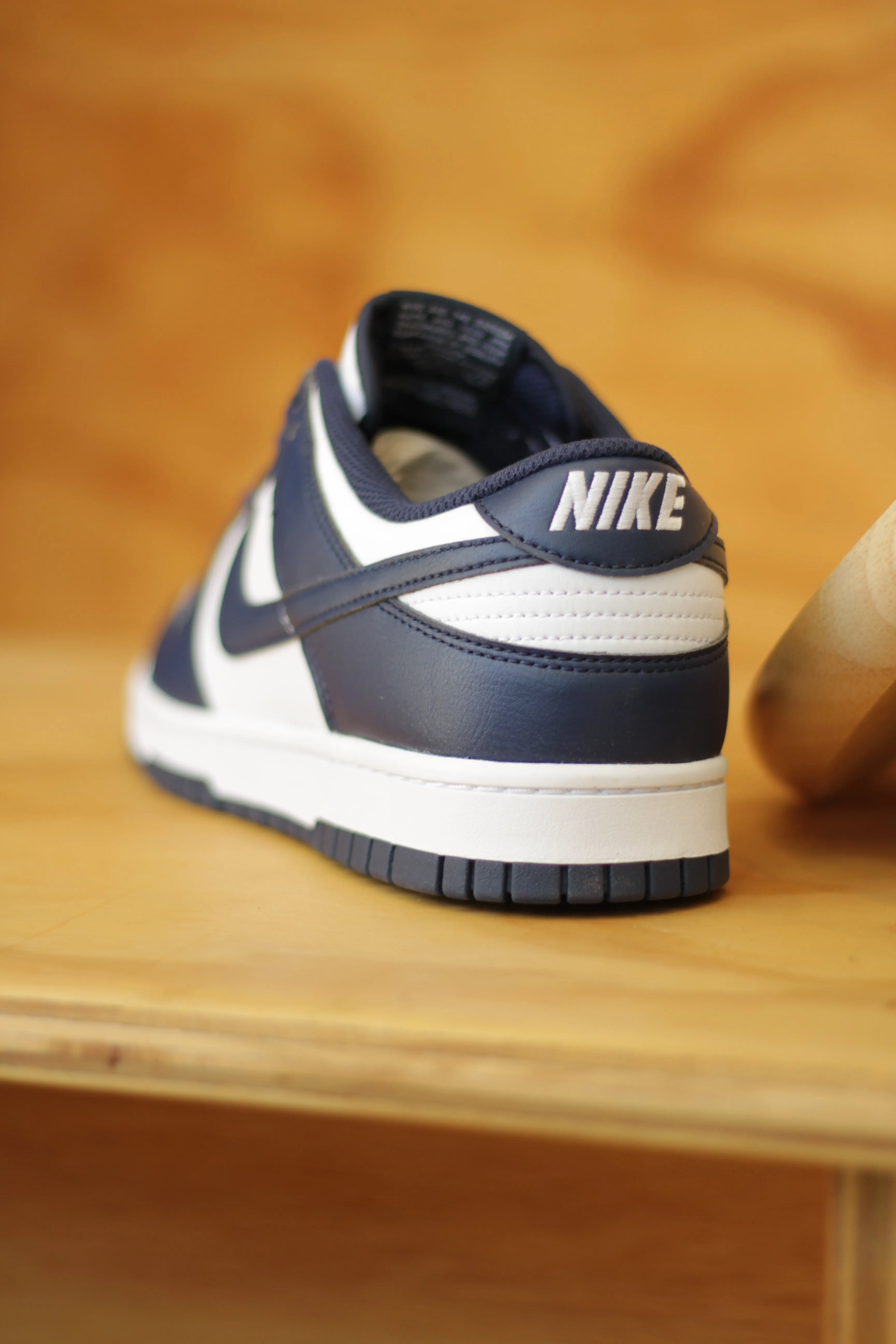 NIKE DUNK LOW RETRO "WHITE/MIDNIGHT NAVY-WHITE" Asics Cross Training Shoes