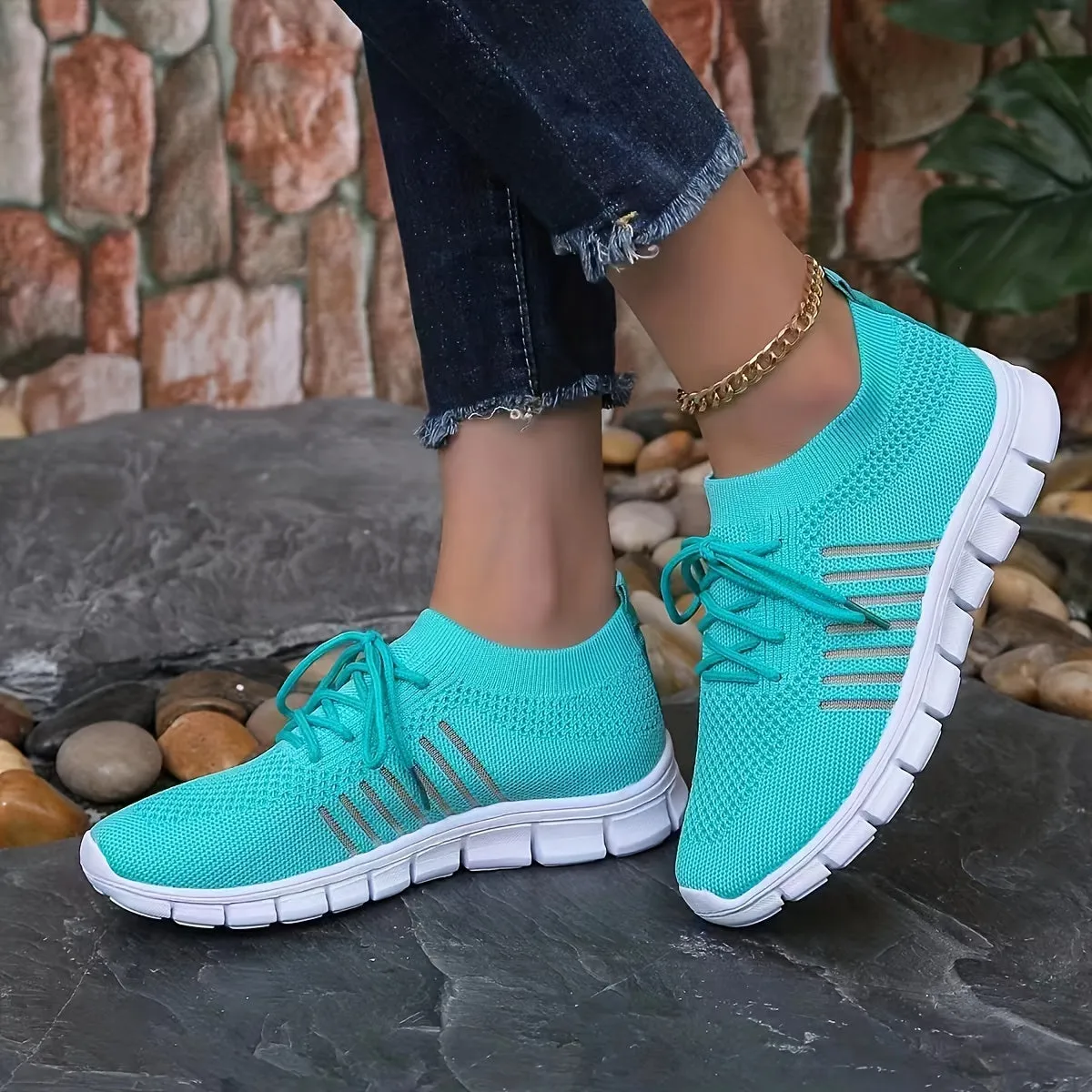 Best Waterproof Casual Shoes Women's Plain toe Low Top Lightweight Sneakers Shoes