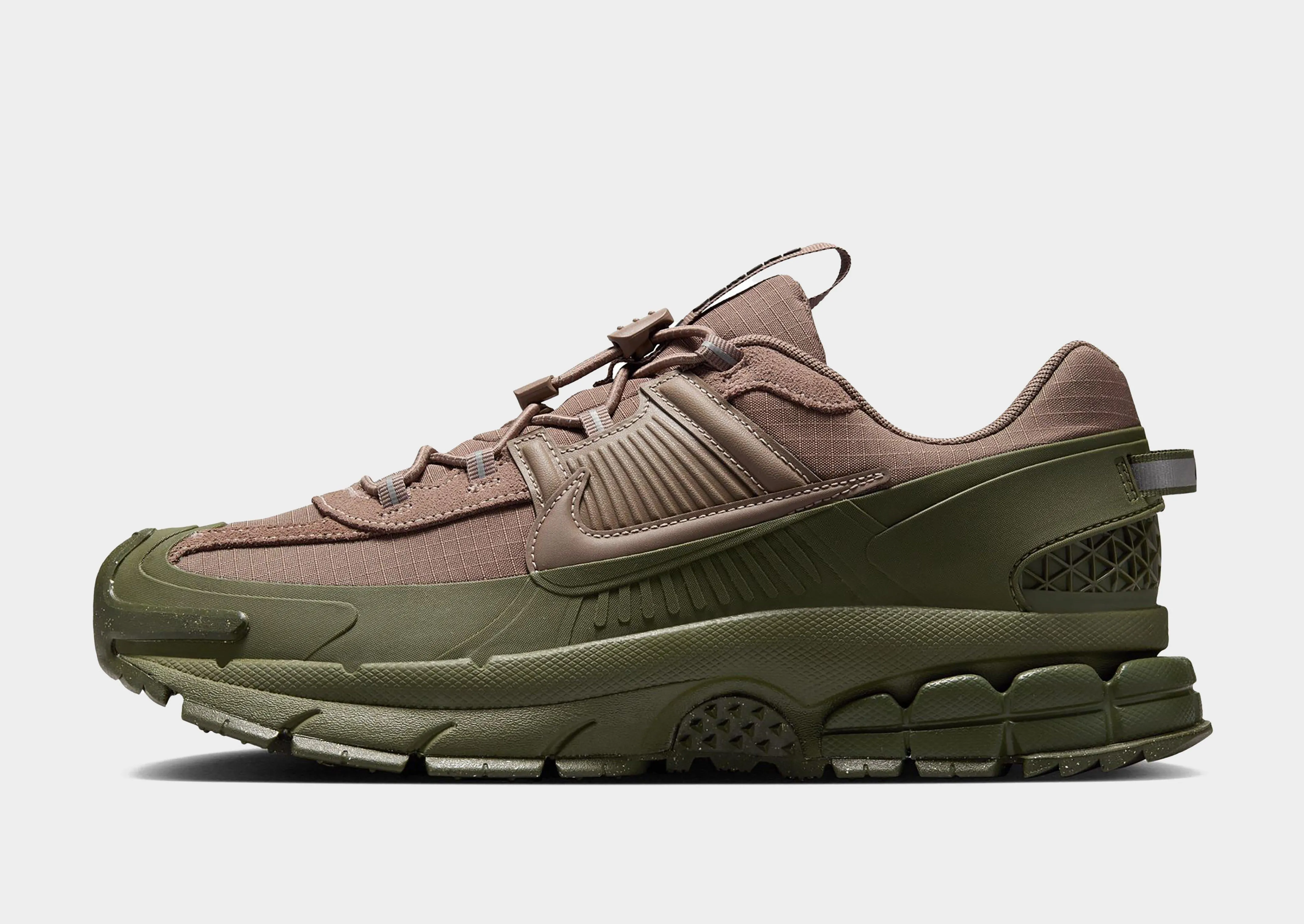 Best Asics Sports Shoes Zoom Vomero Roam